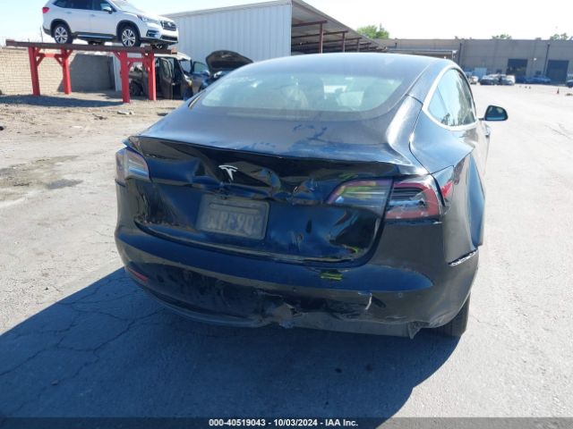 Photo 5 VIN: 5YJ3E1EAXKF306777 - TESLA MODEL 3 