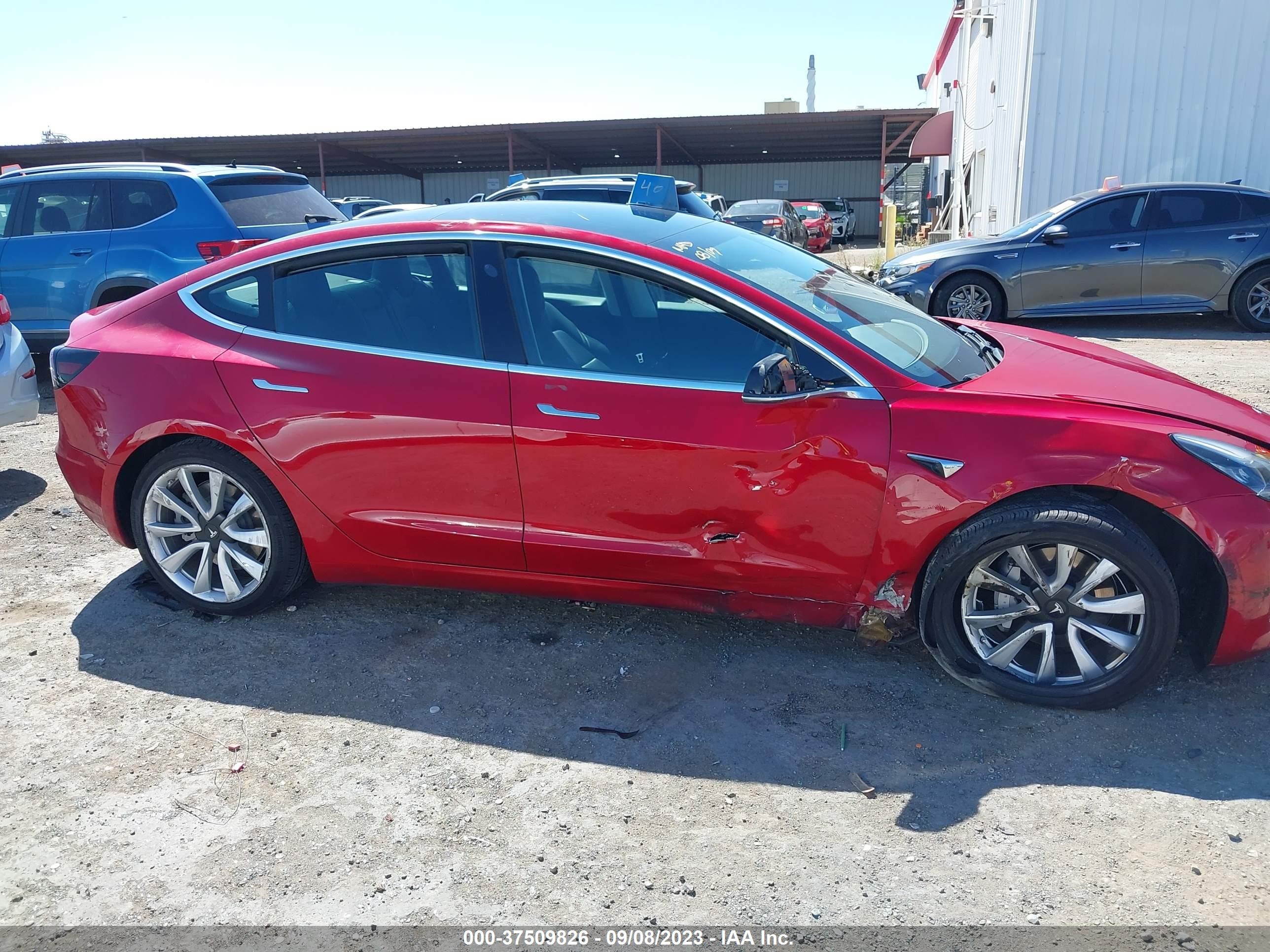 Photo 10 VIN: 5YJ3E1EAXKF314541 - TESLA MODEL 3 