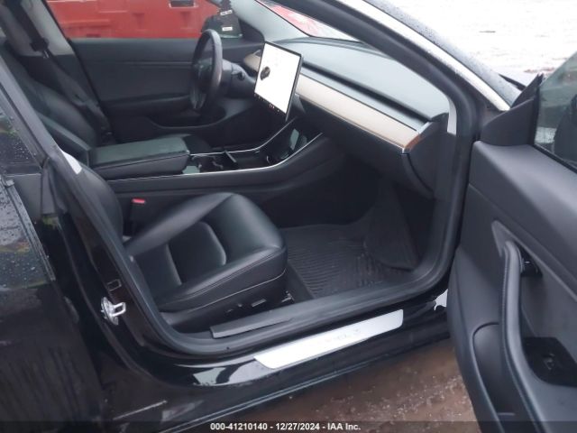 Photo 4 VIN: 5YJ3E1EAXKF409844 - TESLA MODEL 3 