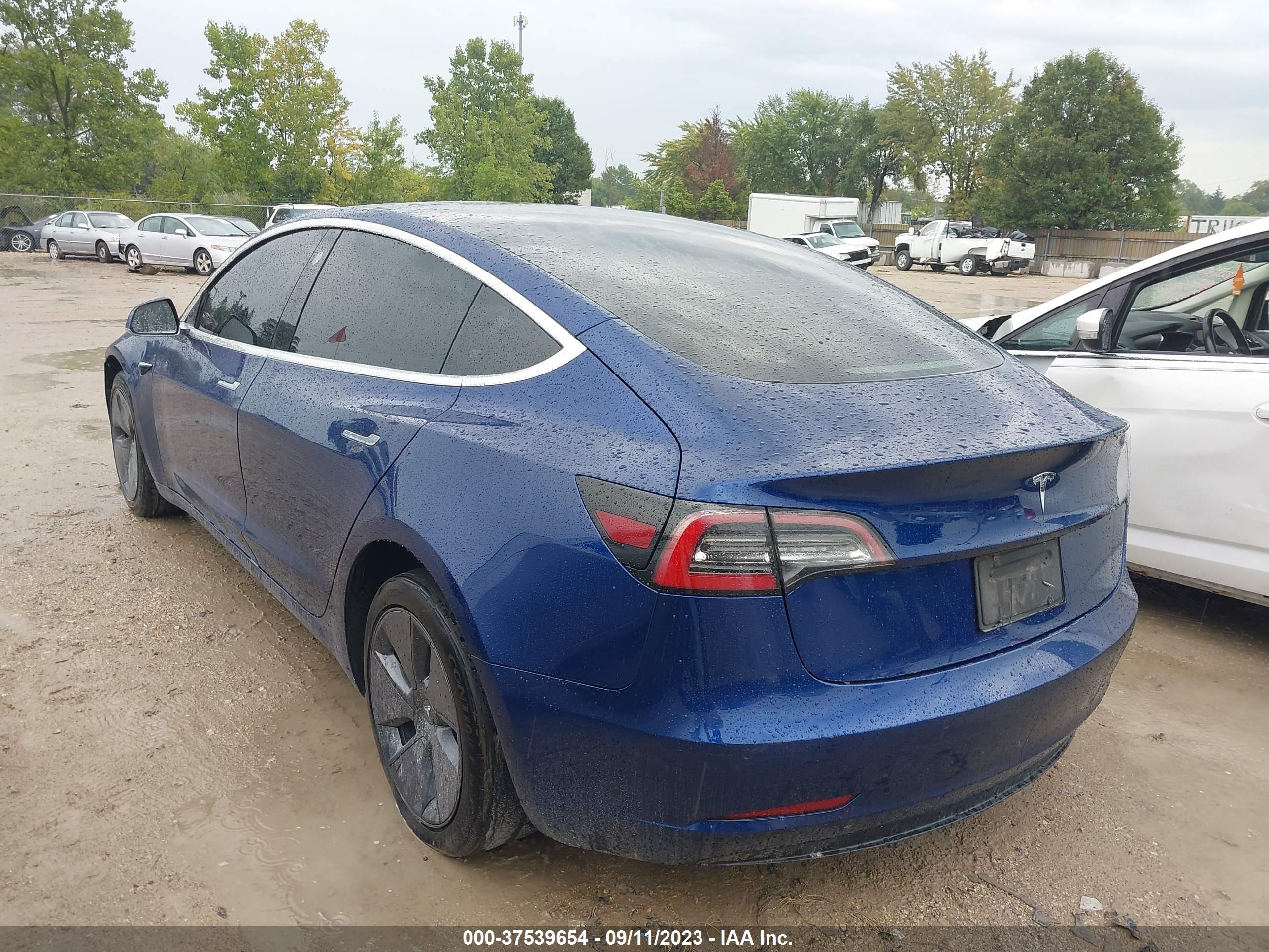 Photo 2 VIN: 5YJ3E1EAXKF411898 - TESLA MODEL 3 