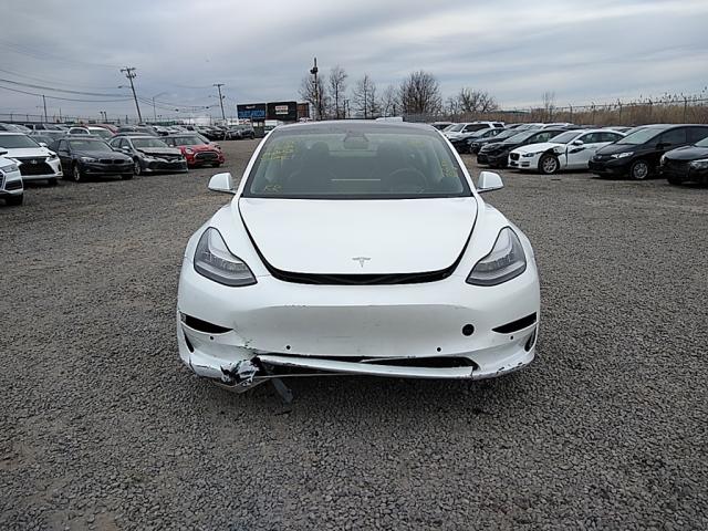 Photo 9 VIN: 5YJ3E1EAXKF430709 - TESLA MODEL 3 