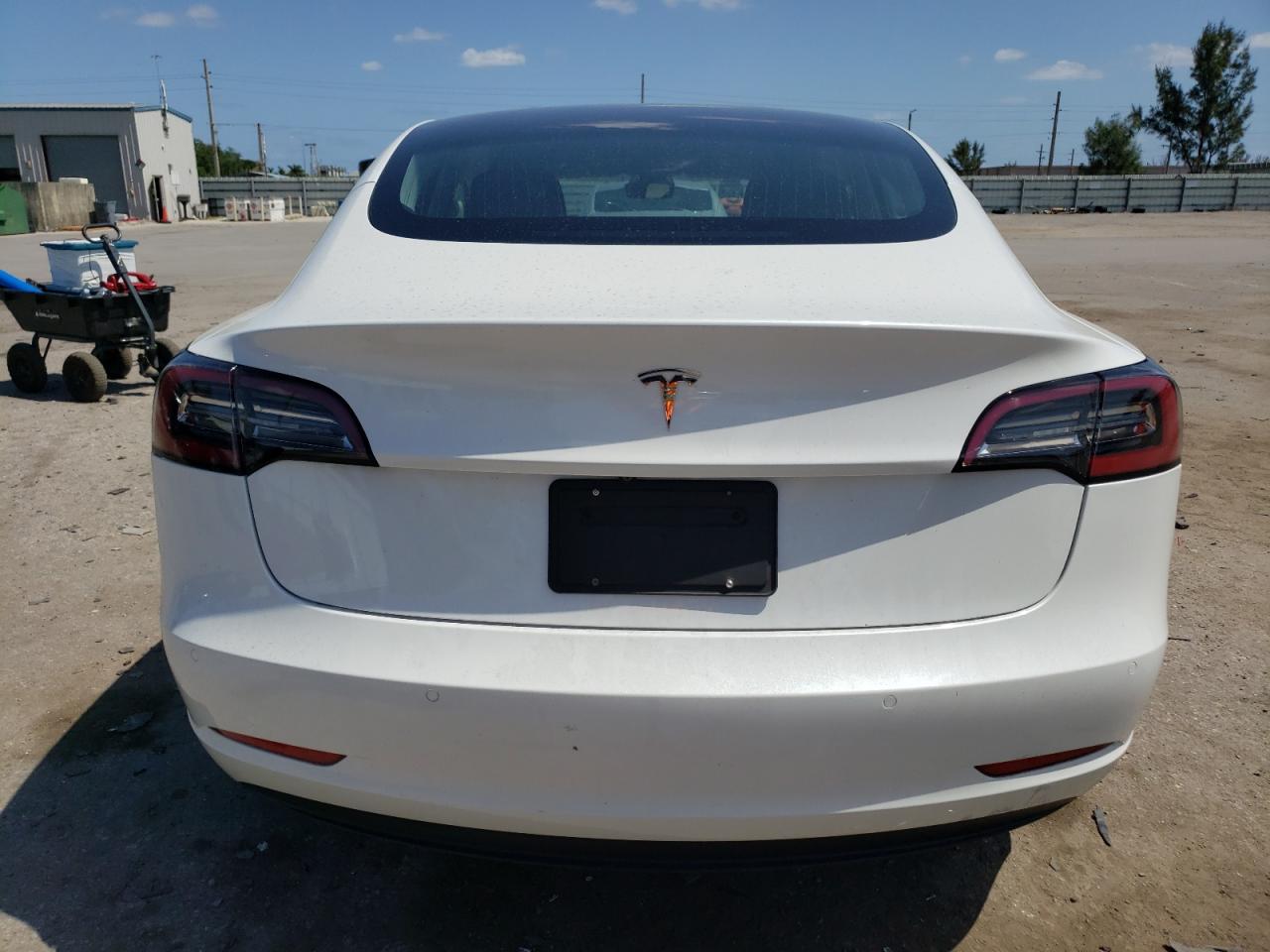 Photo 5 VIN: 5YJ3E1EAXLF504261 - TESLA MODEL 3 