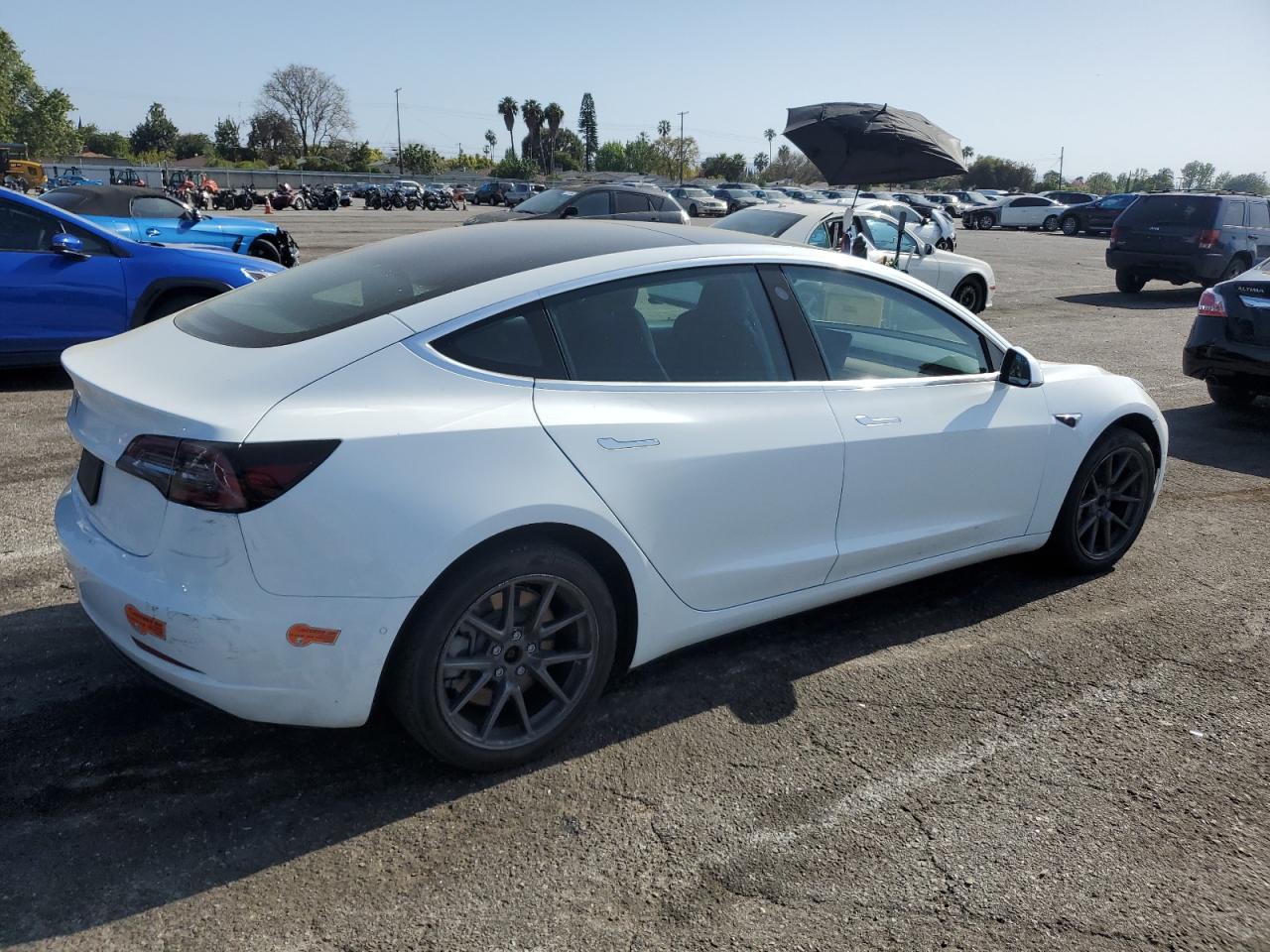 Photo 2 VIN: 5YJ3E1EAXLF590509 - TESLA MODEL 3 