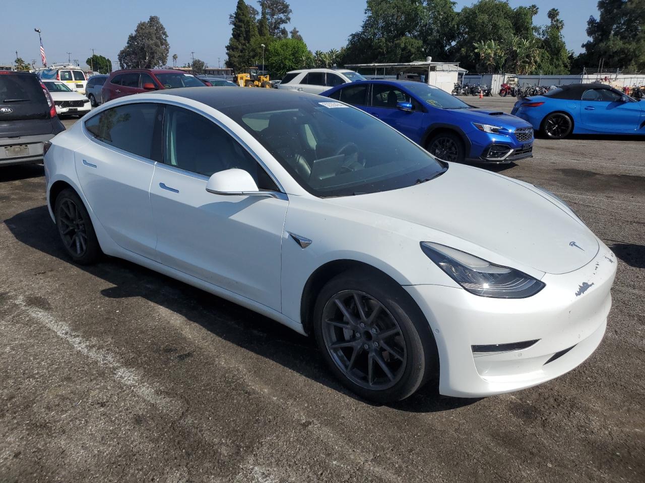 Photo 3 VIN: 5YJ3E1EAXLF590509 - TESLA MODEL 3 