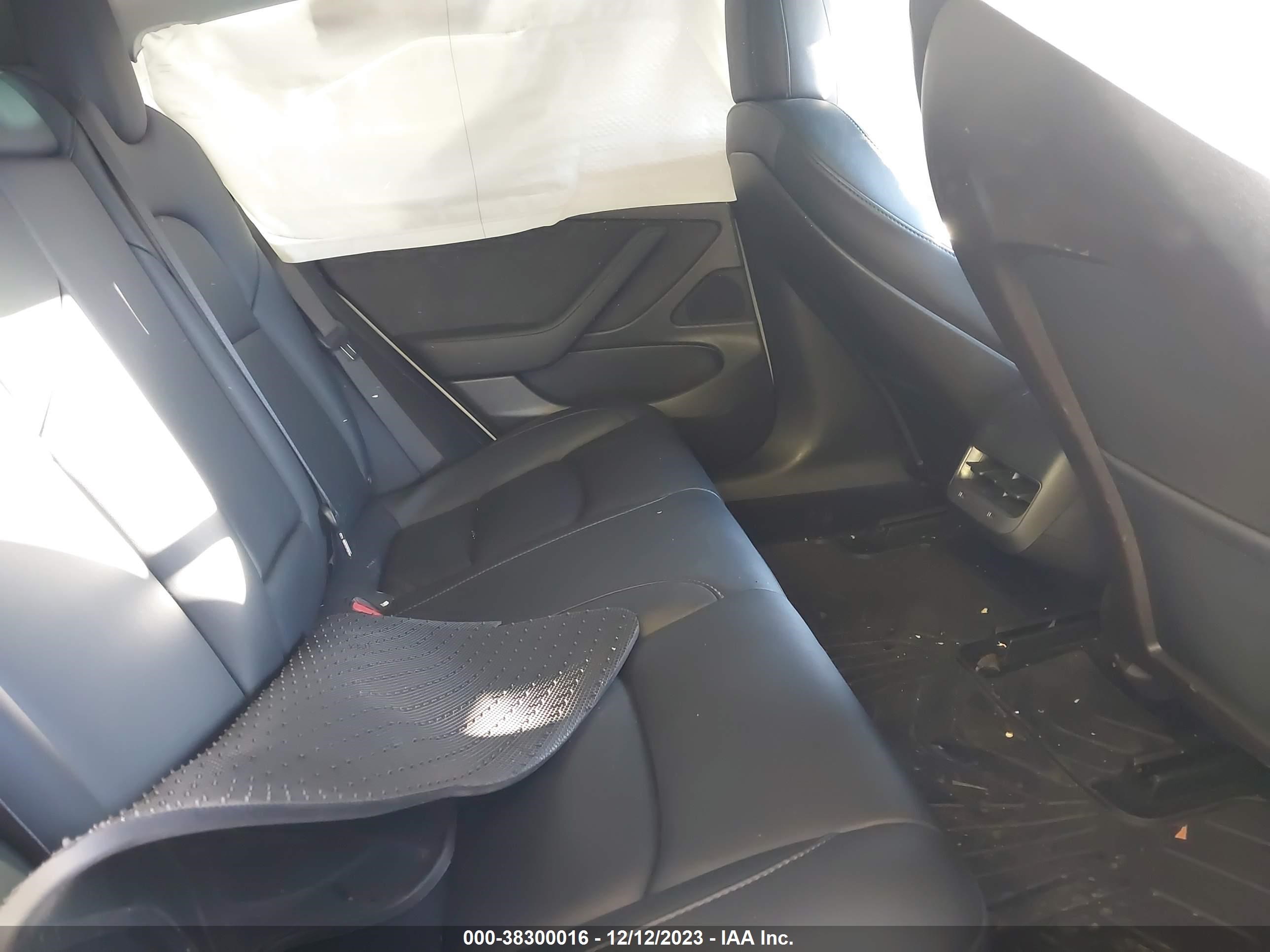 Photo 6 VIN: 5YJ3E1EAXLF631804 - TESLA MODEL 3 