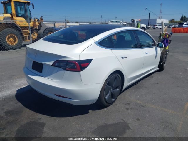 Photo 3 VIN: 5YJ3E1EAXLF739999 - TESLA MODEL 3 