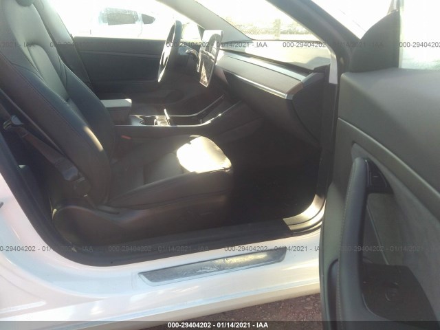 Photo 4 VIN: 5YJ3E1EAXLF796994 - TESLA MODEL 3 