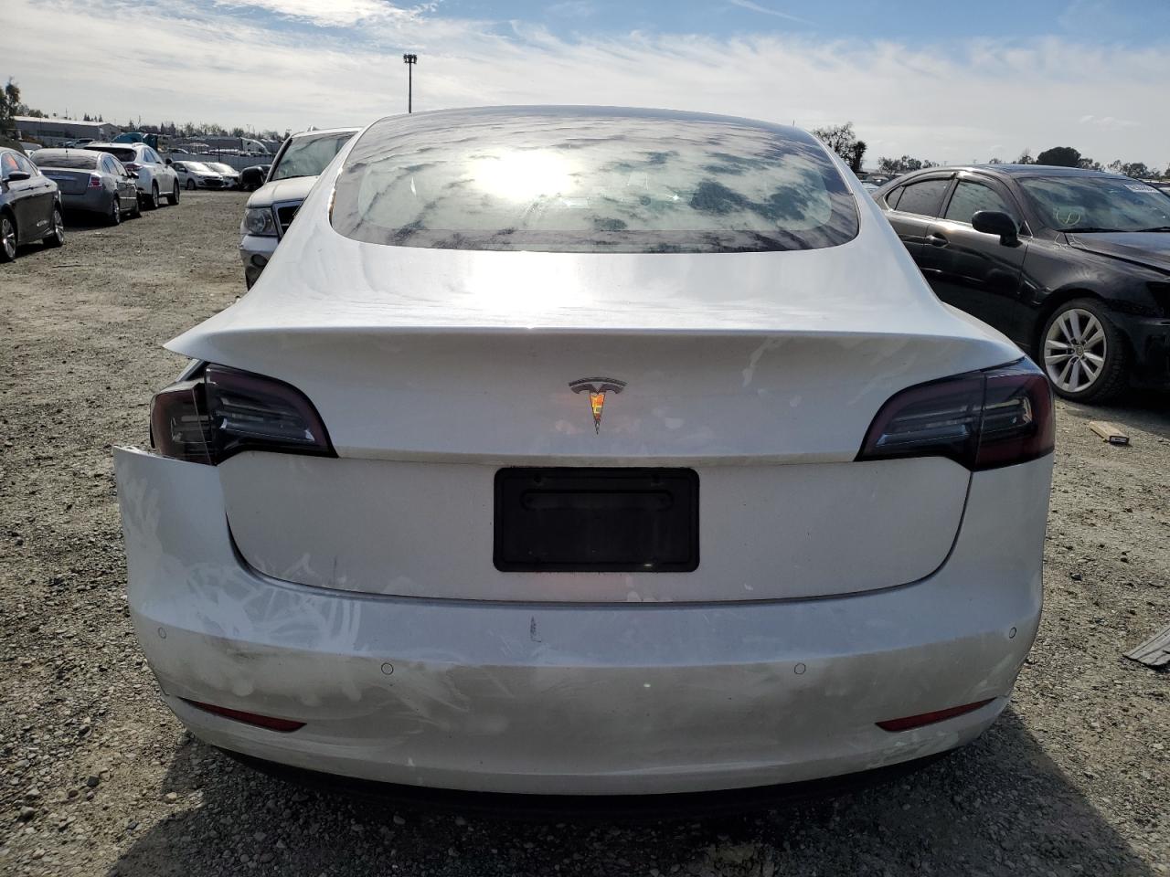 Photo 5 VIN: 5YJ3E1EAXMF006322 - TESLA MODEL 3 