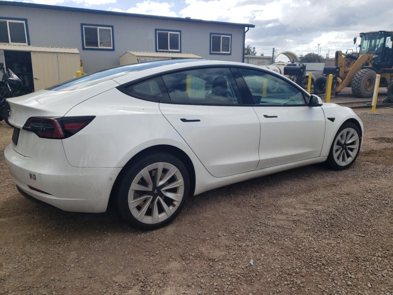 Photo 2 VIN: 5YJ3E1EAXMF031821 - TESLA MODEL 3 