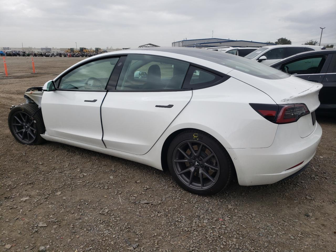 Photo 1 VIN: 5YJ3E1EAXMF053589 - TESLA MODEL 3 