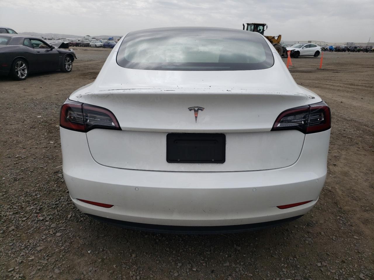 Photo 5 VIN: 5YJ3E1EAXMF053589 - TESLA MODEL 3 