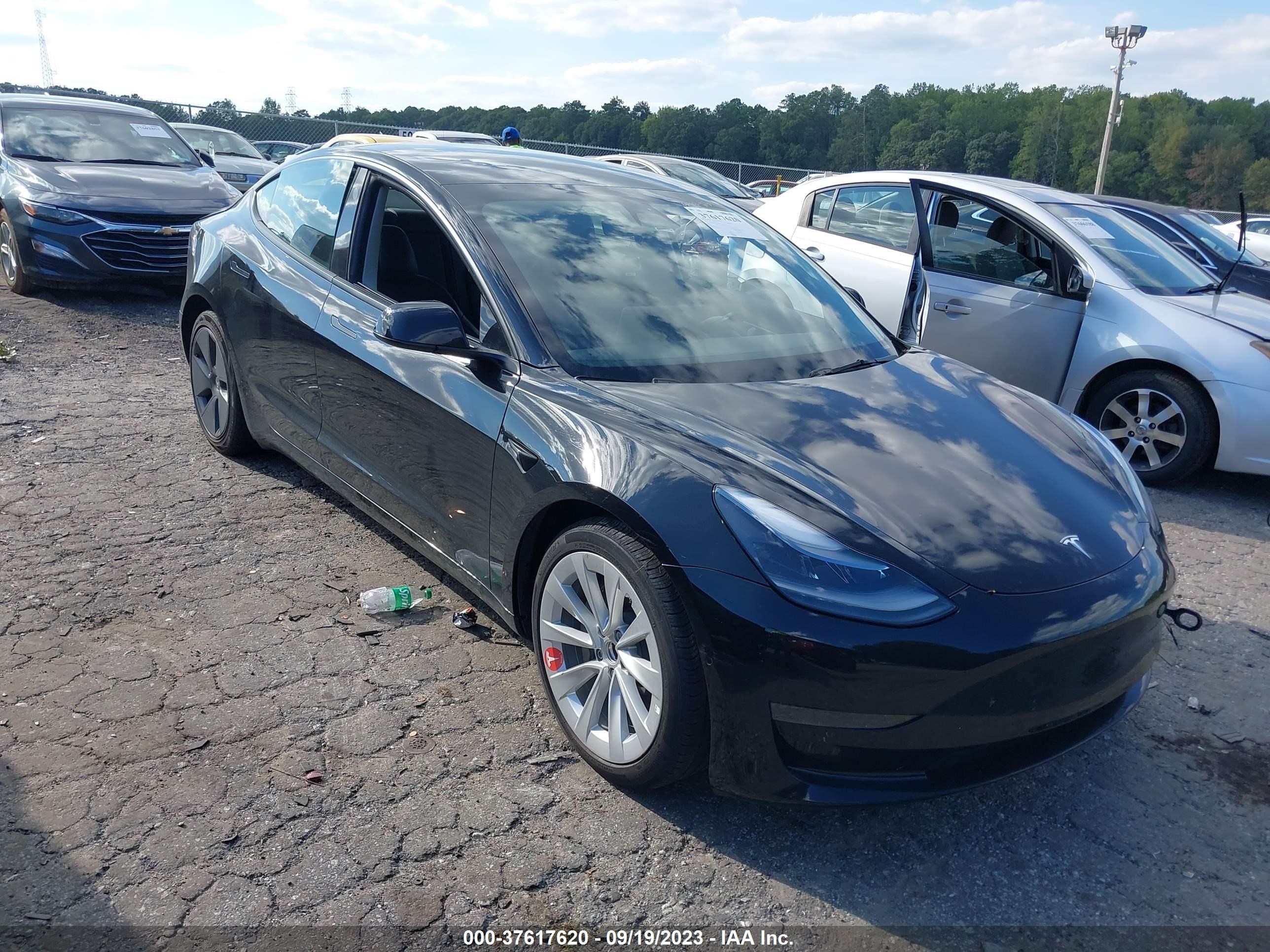 Photo 0 VIN: 5YJ3E1EAXMF092697 - TESLA MODEL 3 