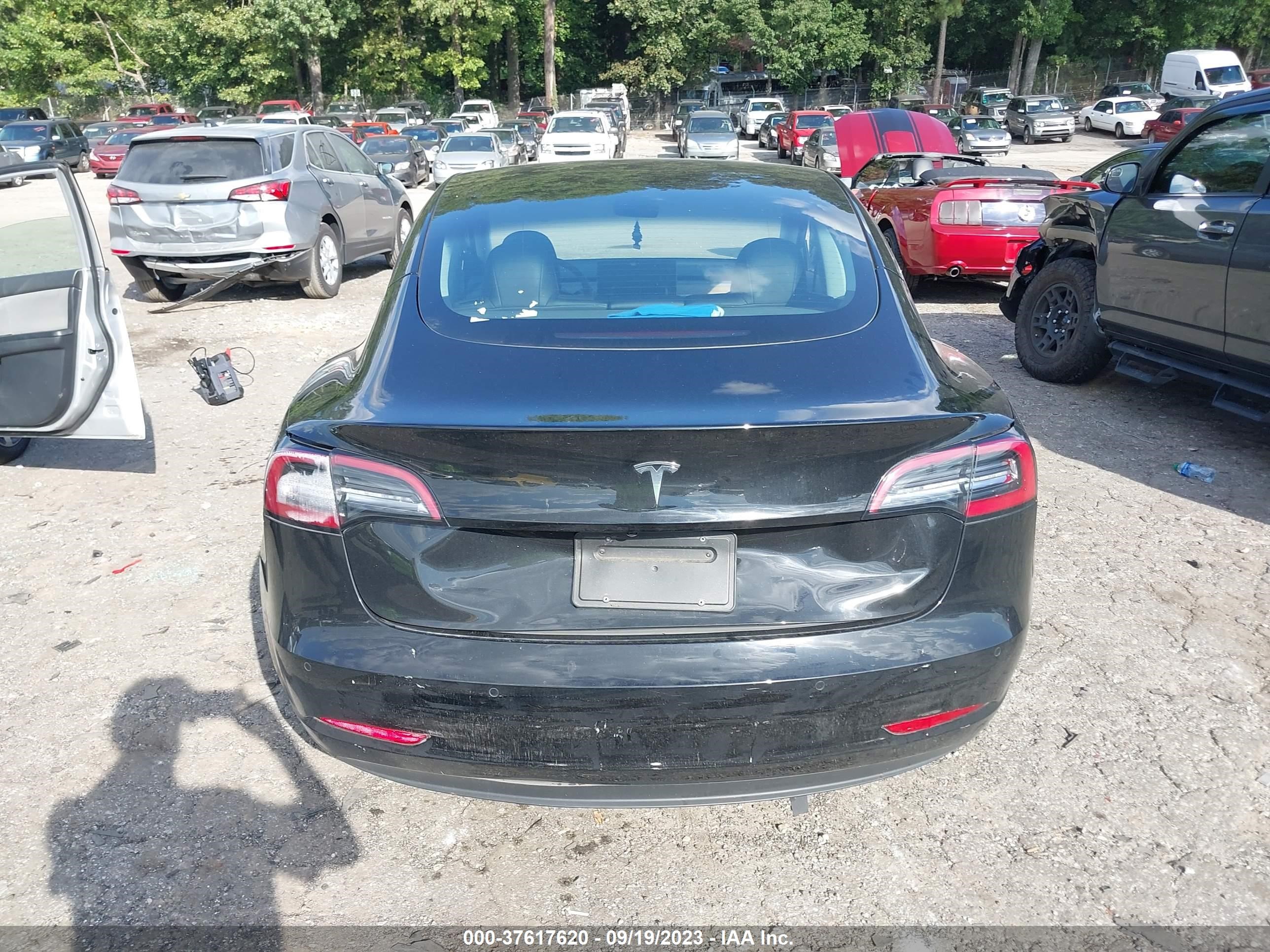 Photo 14 VIN: 5YJ3E1EAXMF092697 - TESLA MODEL 3 