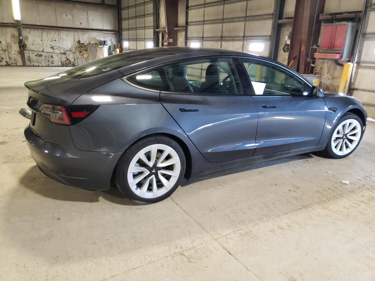 Photo 2 VIN: 5YJ3E1EAXMF908145 - TESLA MODEL 3 