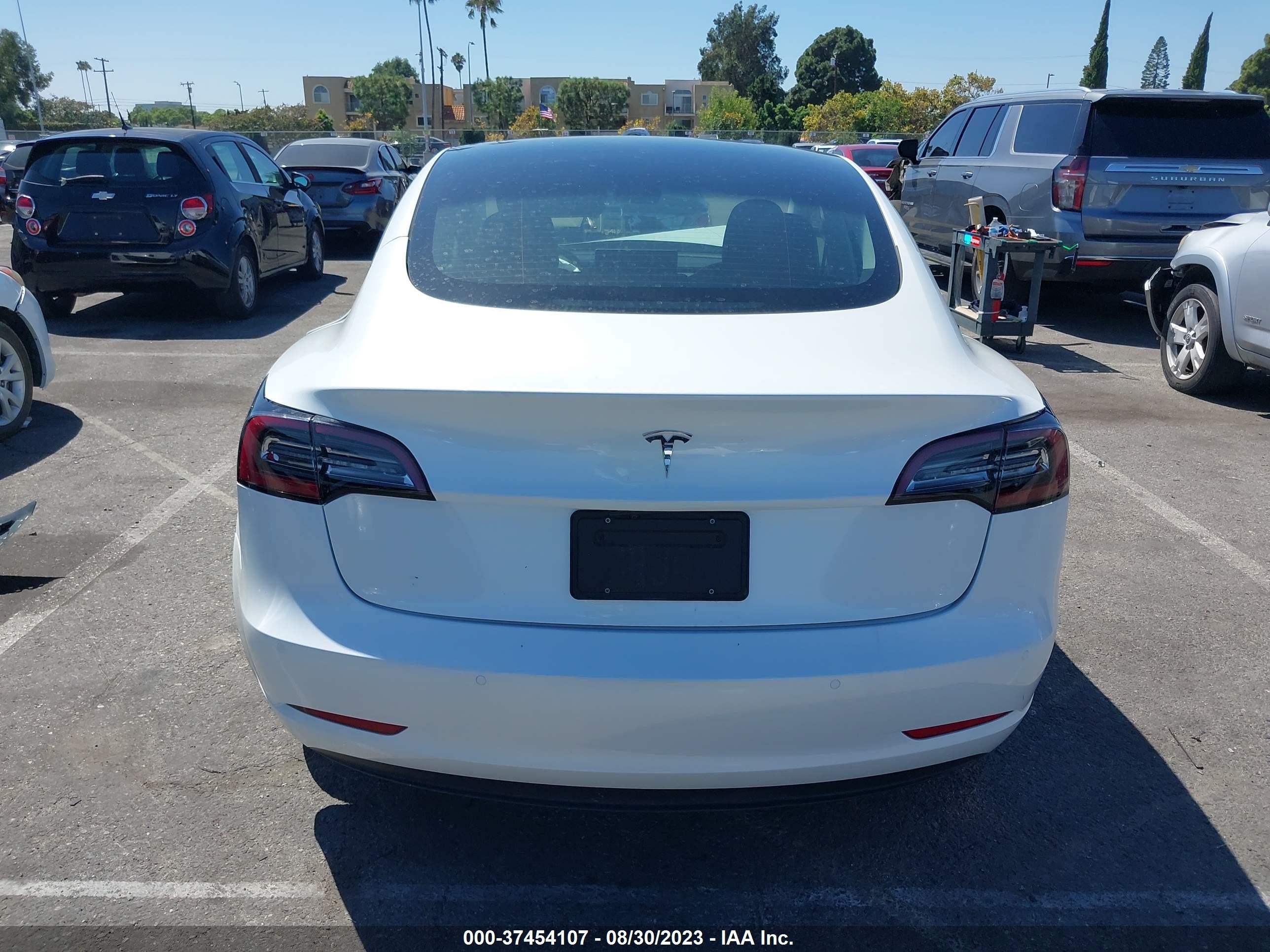 Photo 15 VIN: 5YJ3E1EAXNF115171 - TESLA MODEL 3 