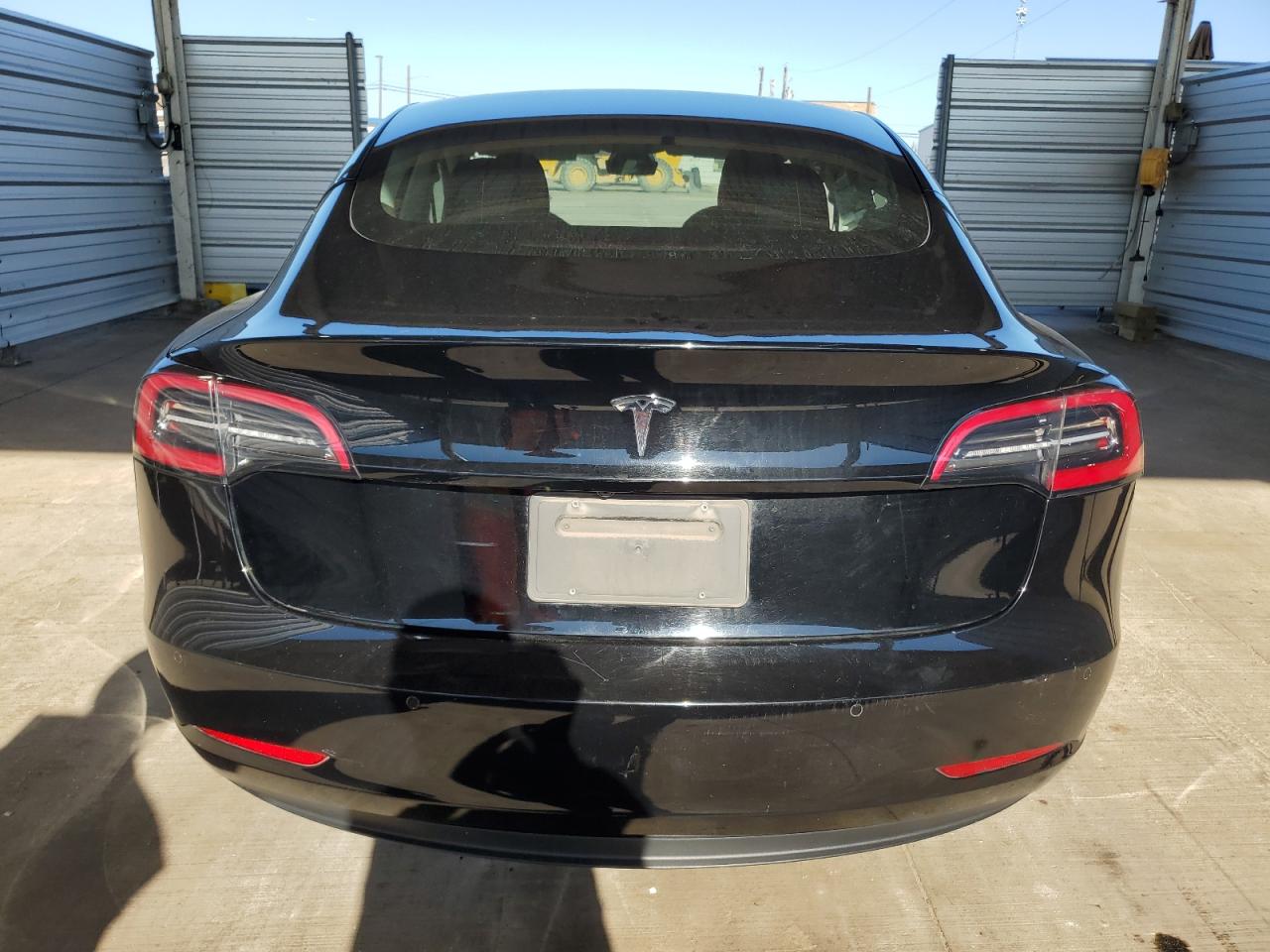 Photo 16 VIN: 5YJ3E1EAXNF190100 - TESLA MODEL 3 