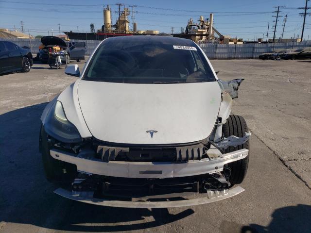 Photo 4 VIN: 5YJ3E1EAXNF358687 - TESLA MODEL 3 