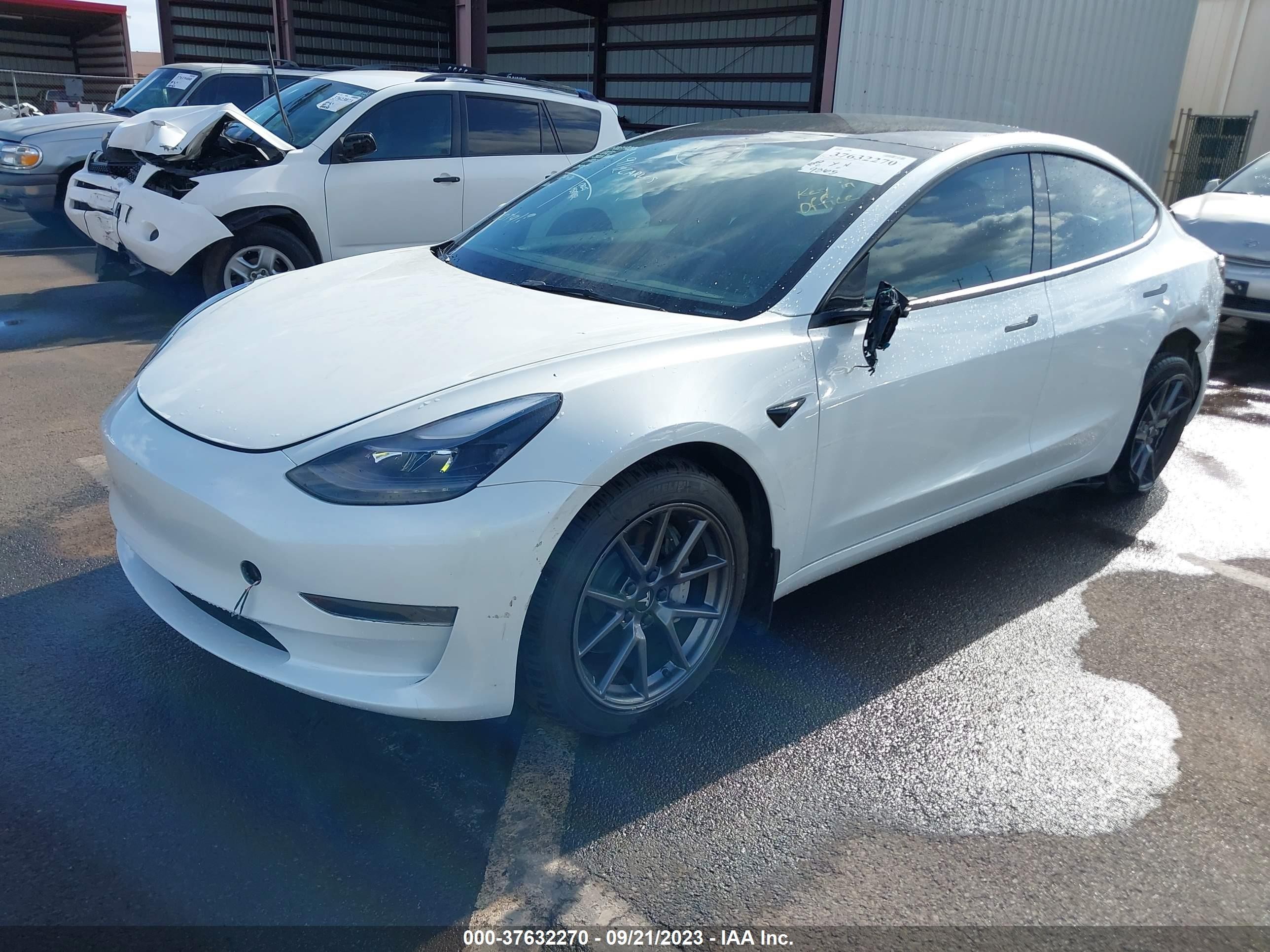 Photo 1 VIN: 5YJ3E1EAXPF413772 - TESLA MODEL 3 