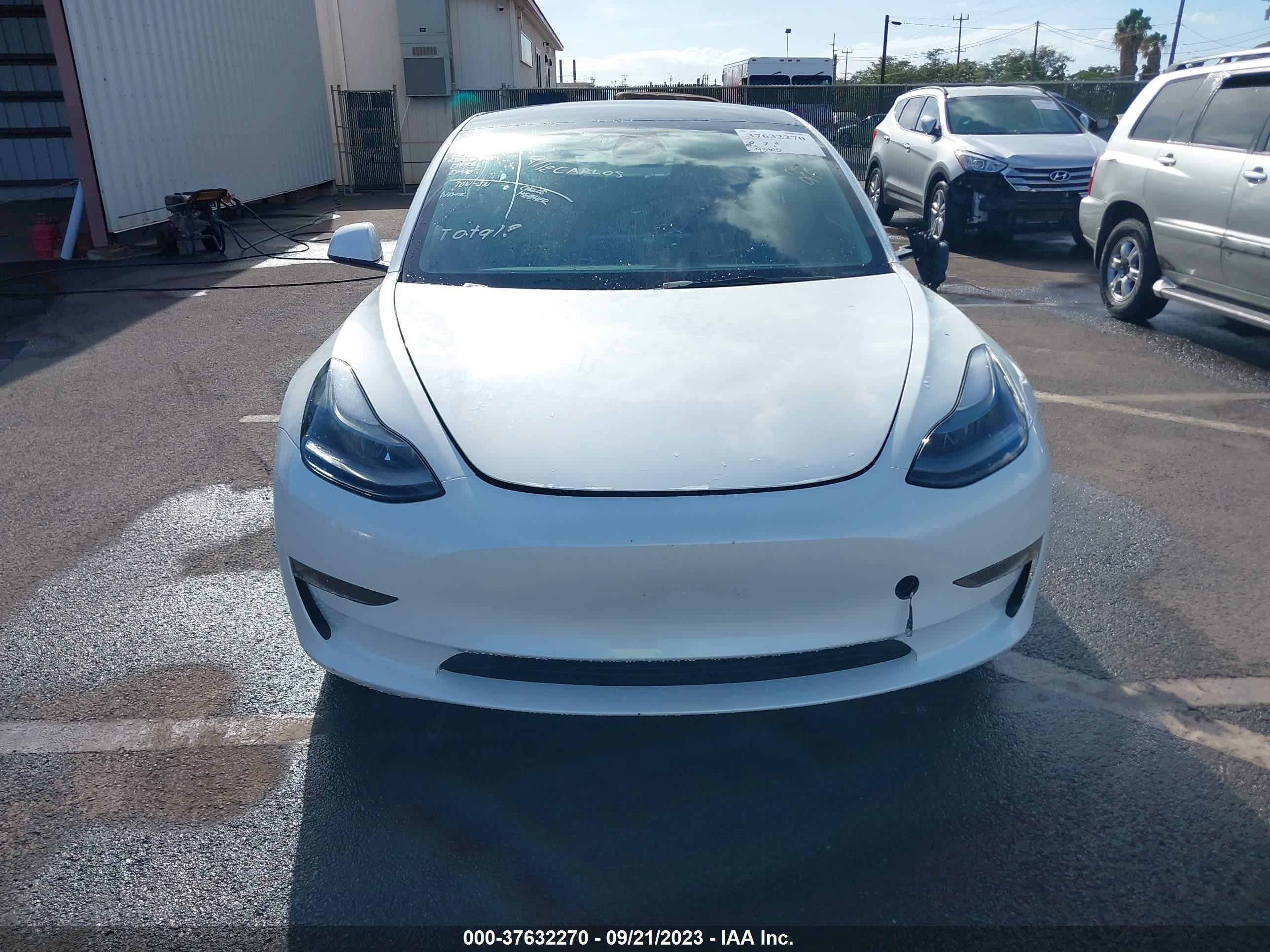 Photo 10 VIN: 5YJ3E1EAXPF413772 - TESLA MODEL 3 