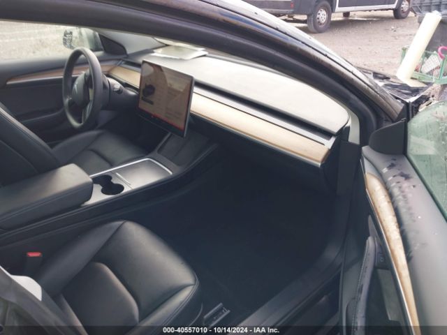 Photo 4 VIN: 5YJ3E1EAXPF462728 - TESLA MODEL 3 