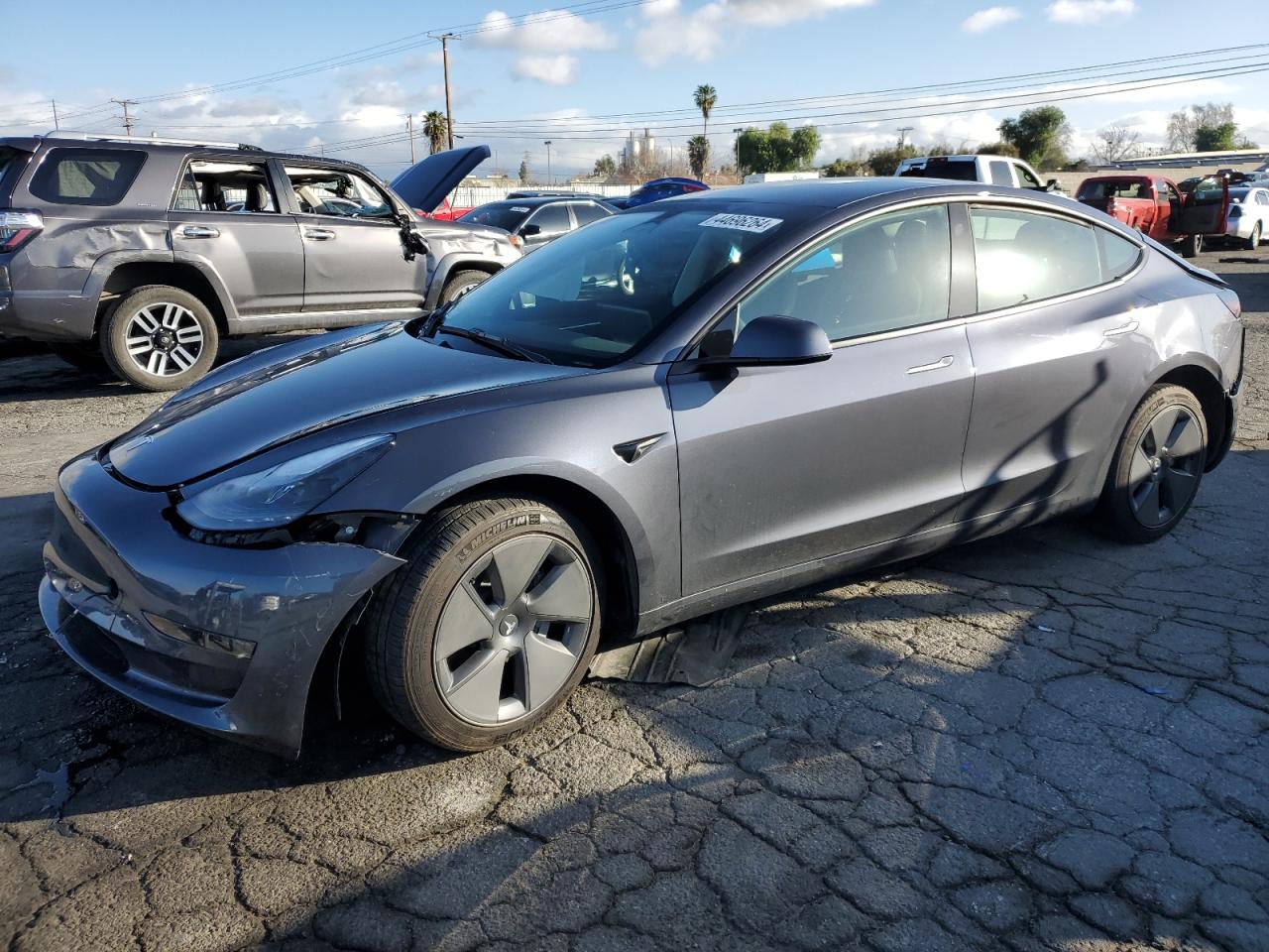 Photo 0 VIN: 5YJ3E1EAXPF504668 - TESLA MODEL 3 