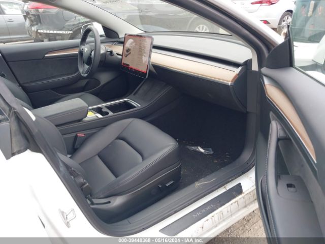 Photo 4 VIN: 5YJ3E1EAXPF512656 - TESLA MODEL 3 