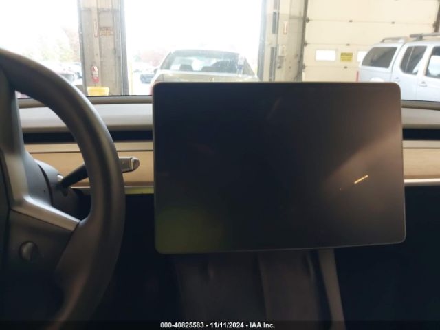 Photo 6 VIN: 5YJ3E1EAXPF518389 - TESLA MODEL 3 