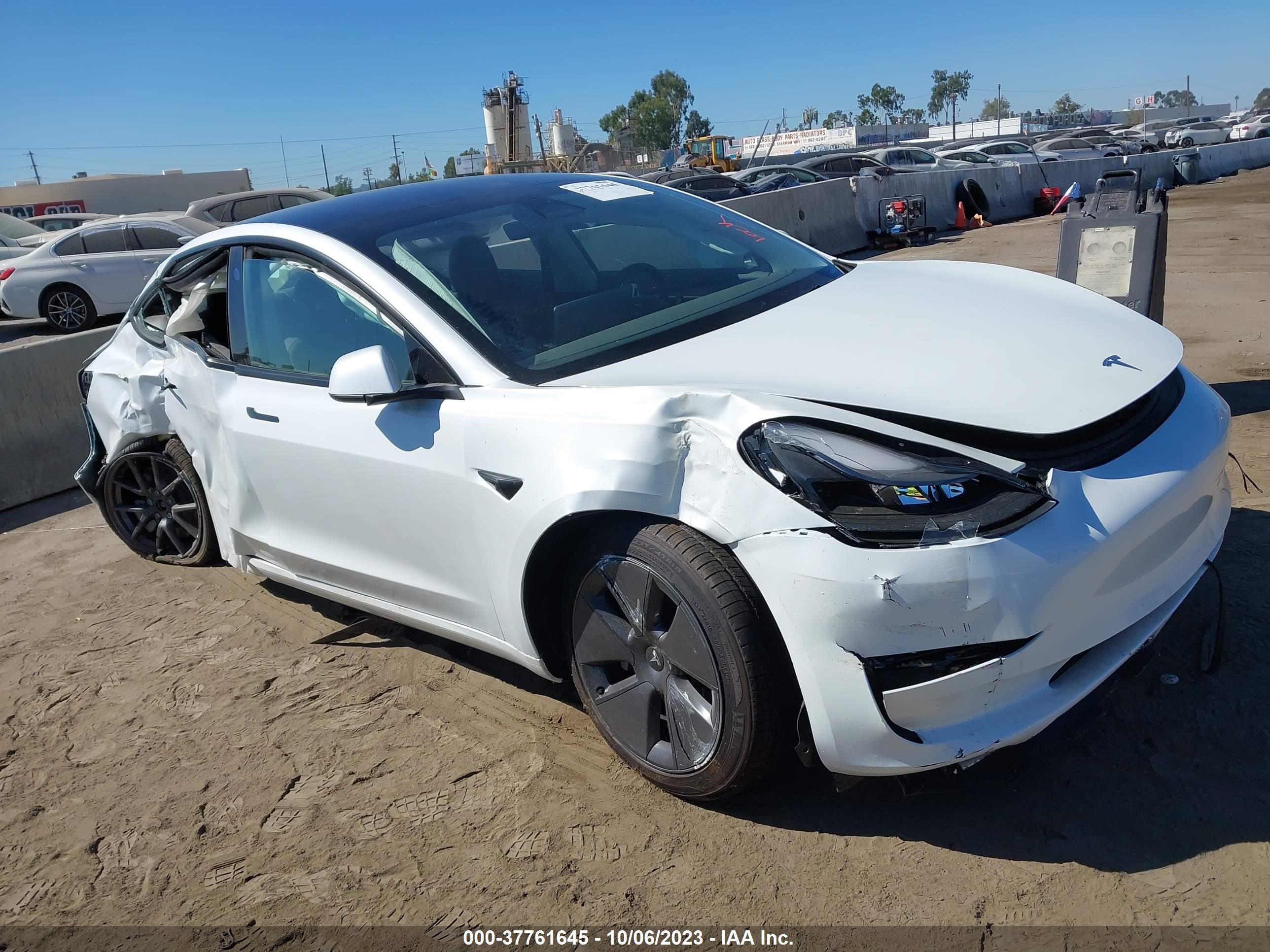 Photo 0 VIN: 5YJ3E1EAXPF543311 - TESLA MODEL 3 