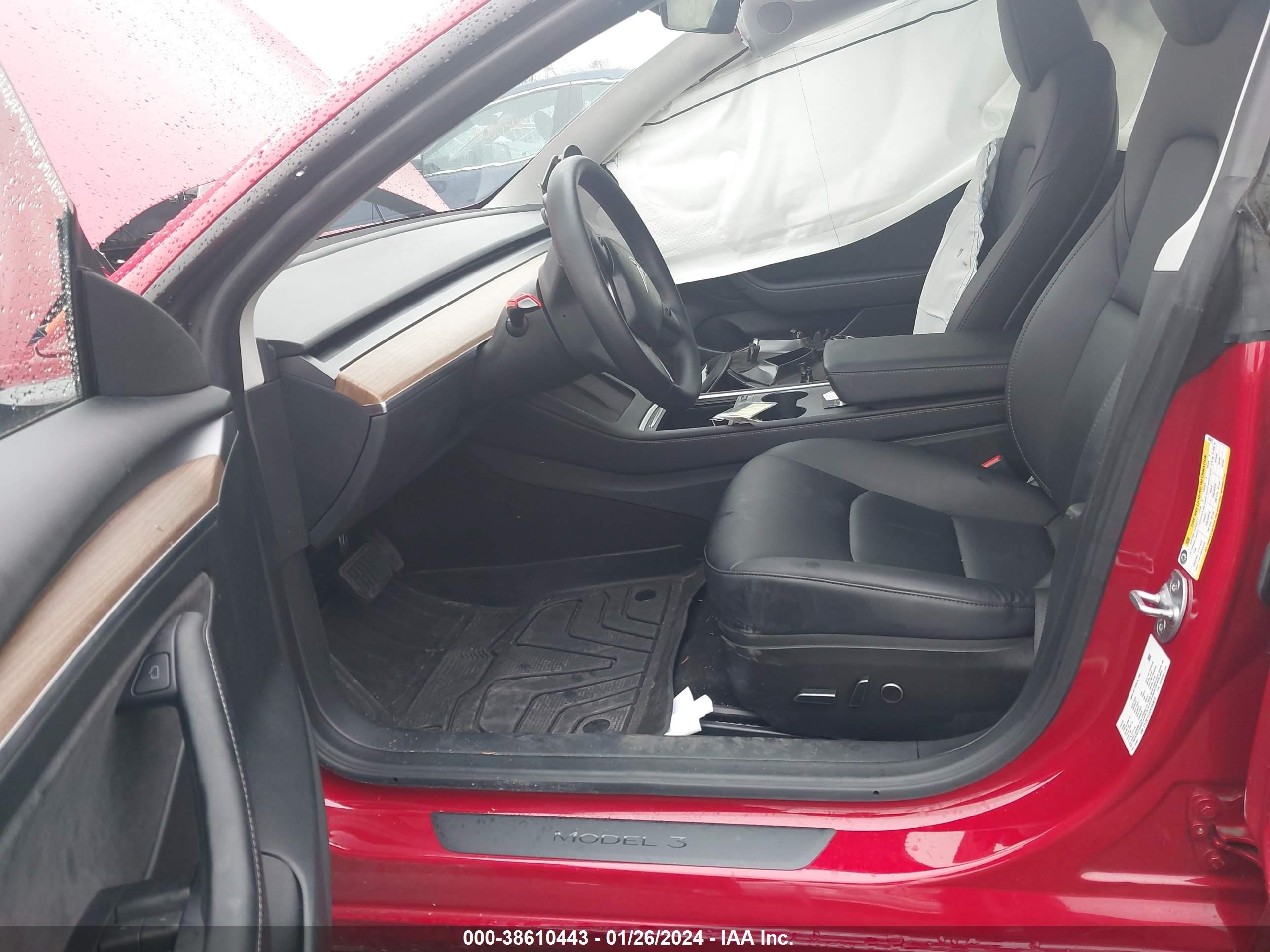 Photo 4 VIN: 5YJ3E1EAXPF563672 - TESLA MODEL 3 