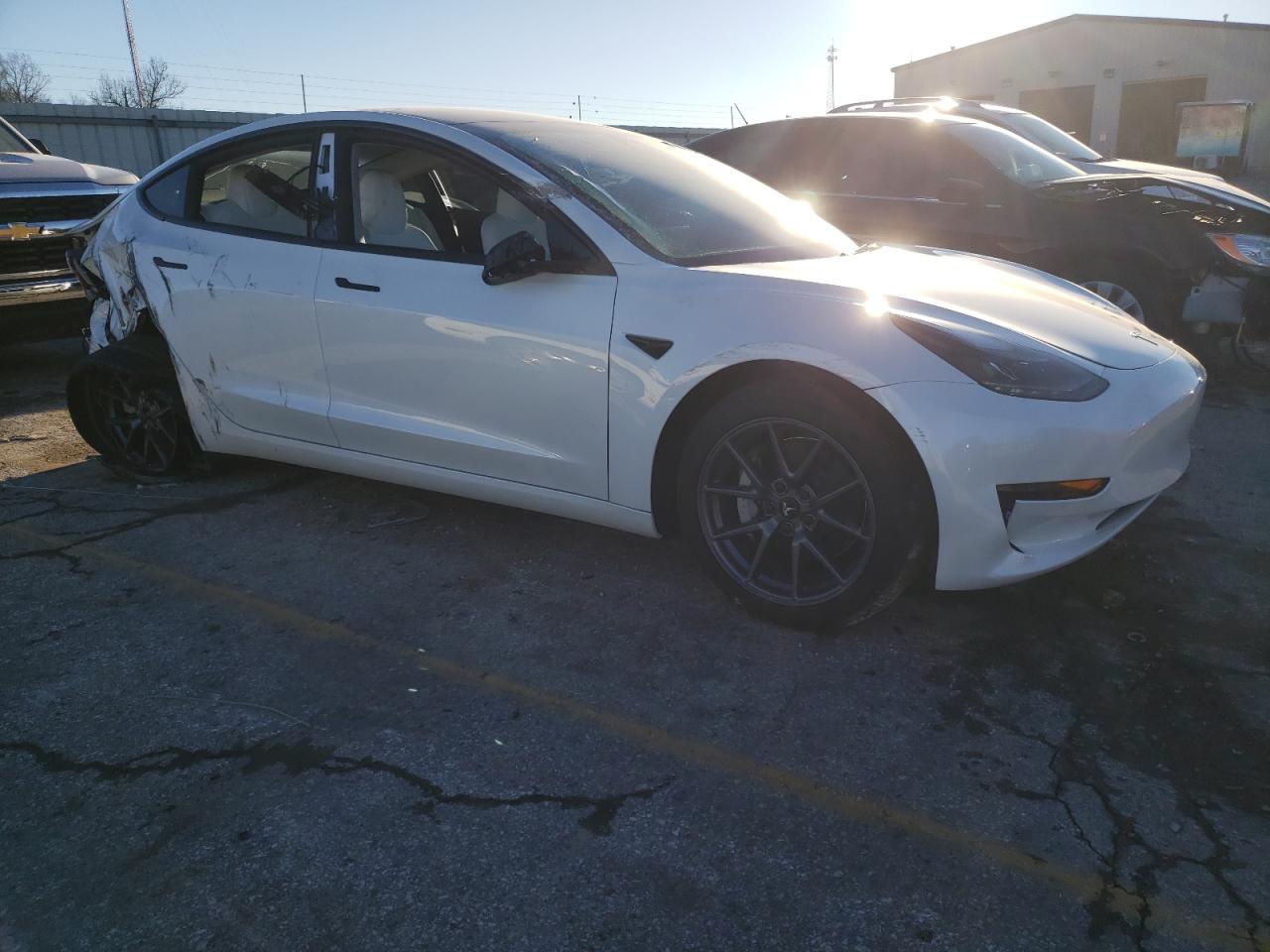 Photo 3 VIN: 5YJ3E1EAXPF639701 - TESLA MODEL 3 