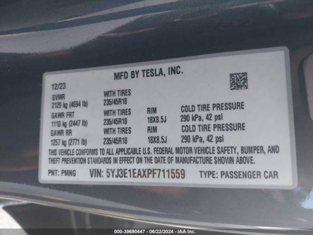 Photo 8 VIN: 5YJ3E1EAXPF711559 - TESLA MODEL 3 