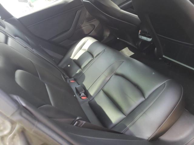 Photo 5 VIN: 5YJ3E1EB0JF066145 - TESLA MODEL 3 