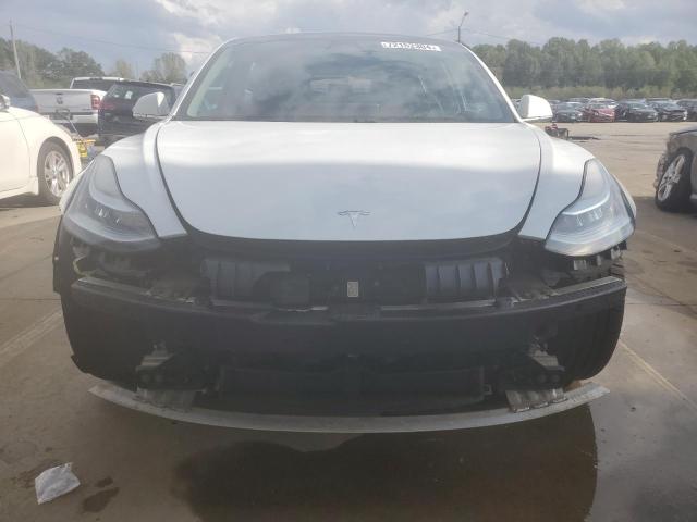 Photo 4 VIN: 5YJ3E1EB0JF088999 - TESLA MODEL 3 