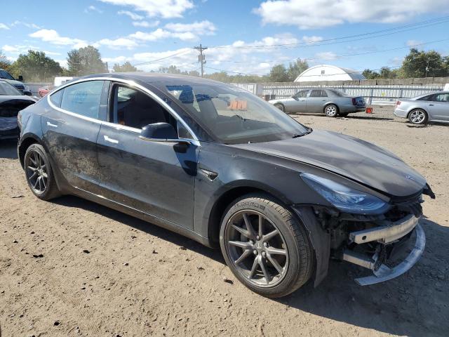 Photo 3 VIN: 5YJ3E1EB0JF093961 - TESLA MODEL 3 