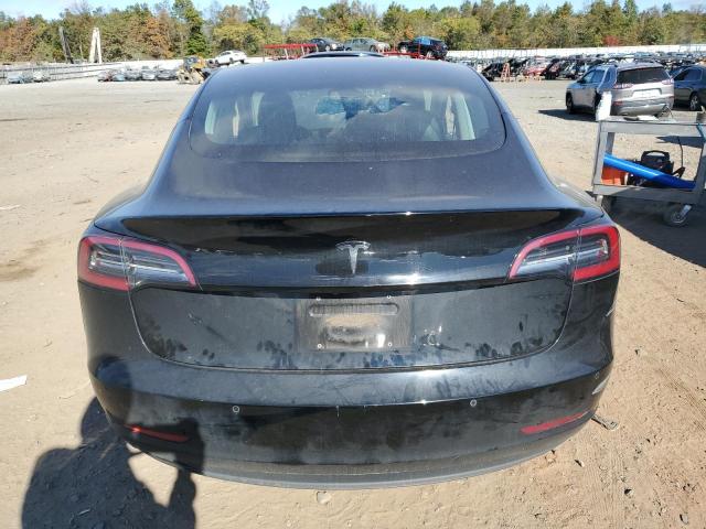 Photo 5 VIN: 5YJ3E1EB0JF093961 - TESLA MODEL 3 