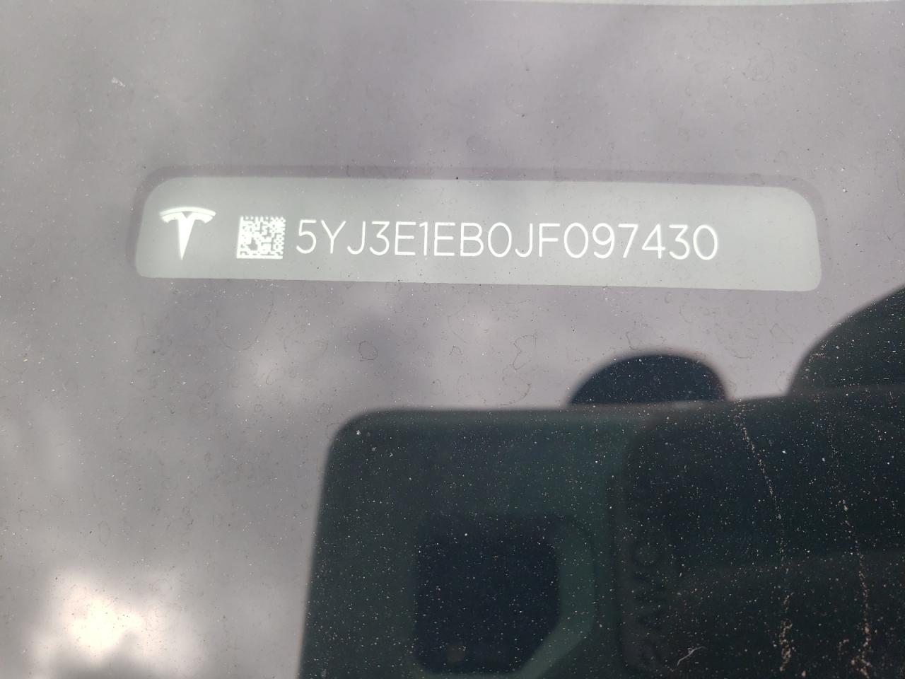 Photo 12 VIN: 5YJ3E1EB0JF097430 - TESLA MODEL 3 