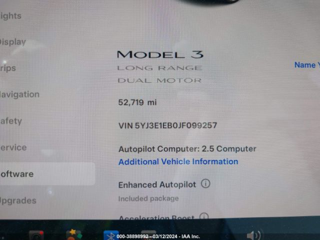 Photo 8 VIN: 5YJ3E1EB0JF099257 - TESLA MODEL 3 