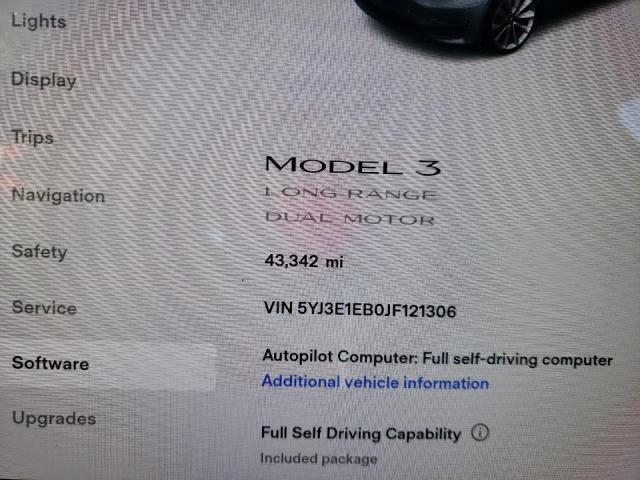 Photo 7 VIN: 5YJ3E1EB0JF121306 - TESLA MODEL 3 