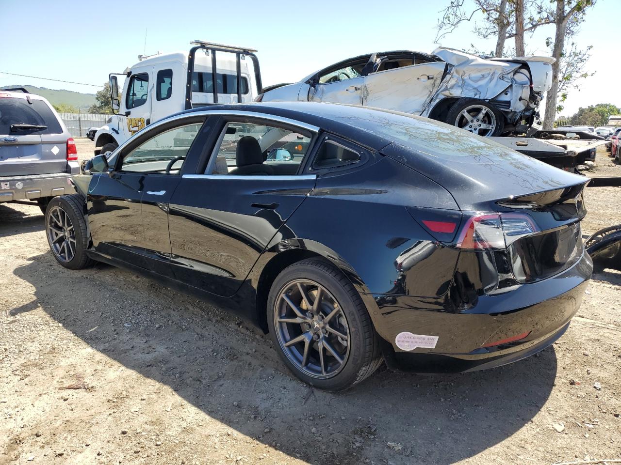 Photo 1 VIN: 5YJ3E1EB0JF127509 - TESLA MODEL 3 