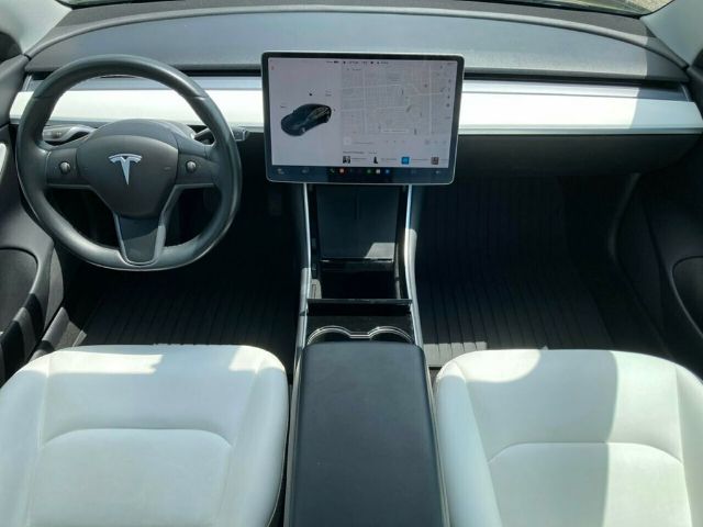 Photo 1 VIN: 5YJ3E1EB0JF134895 - TESLA MODEL 3 