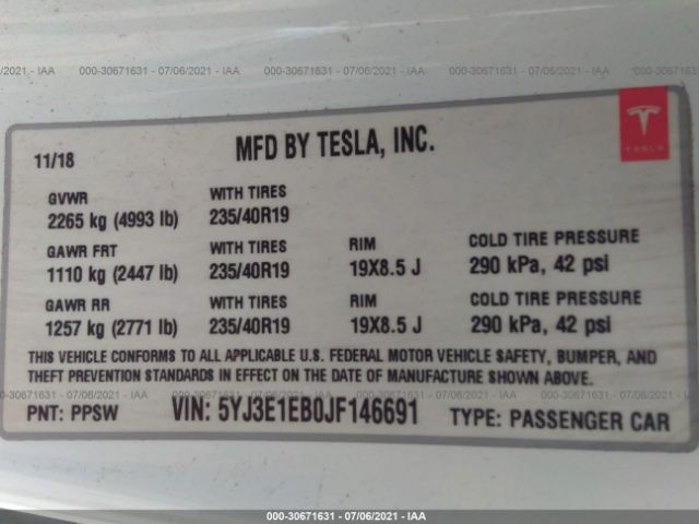 Photo 8 VIN: 5YJ3E1EB0JF146691 - TESLA MODEL 3 