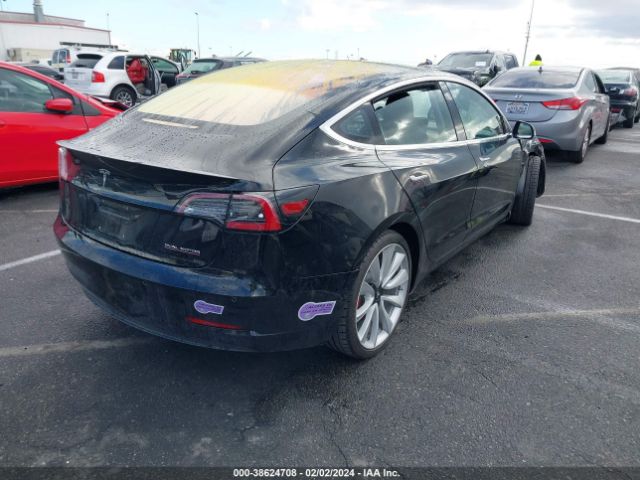 Photo 3 VIN: 5YJ3E1EB0JF181053 - TESLA MODEL 3 