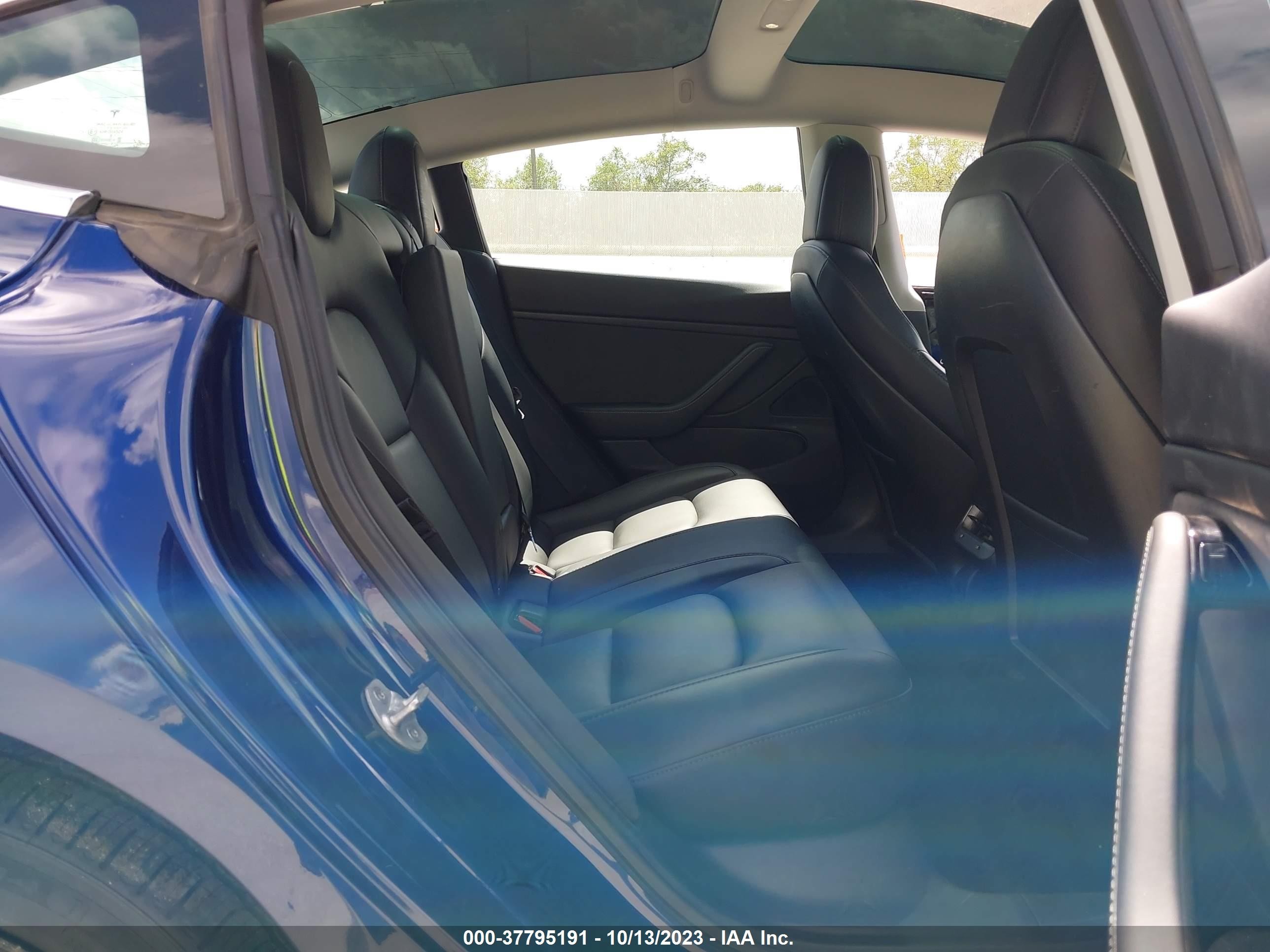 Photo 7 VIN: 5YJ3E1EB0KF191356 - TESLA MODEL 3 