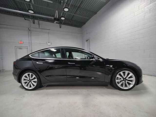 Photo 0 VIN: 5YJ3E1EB0KF365295 - TESLA MODEL 3 