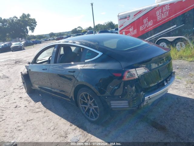 Photo 5 VIN: 5YJ3E1EB0KF385210 - TESLA MODEL 3 