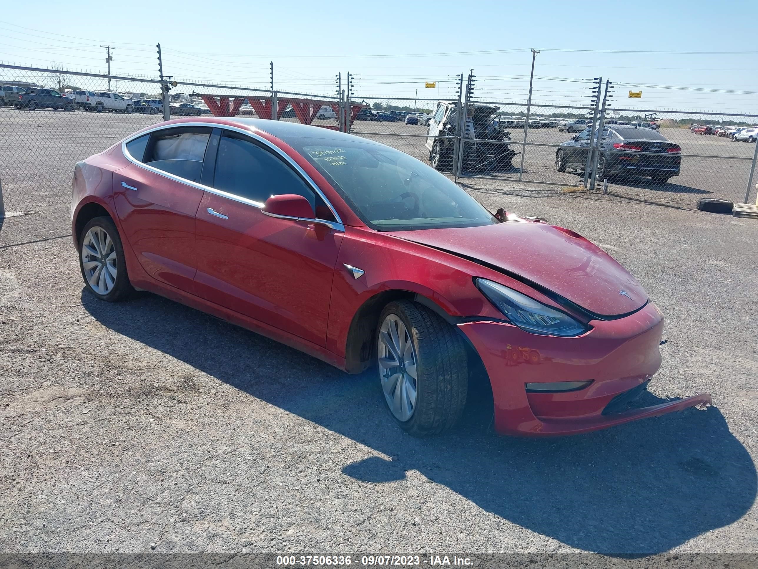 Photo 0 VIN: 5YJ3E1EB0KF391797 - TESLA MODEL 3 