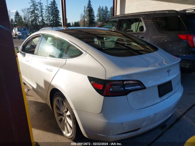 Photo 2 VIN: 5YJ3E1EB0KF512389 - TESLA MODEL 3 