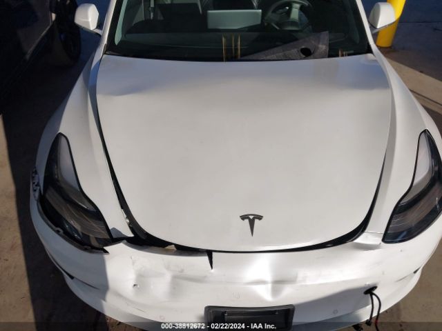 Photo 9 VIN: 5YJ3E1EB0KF512389 - TESLA MODEL 3 