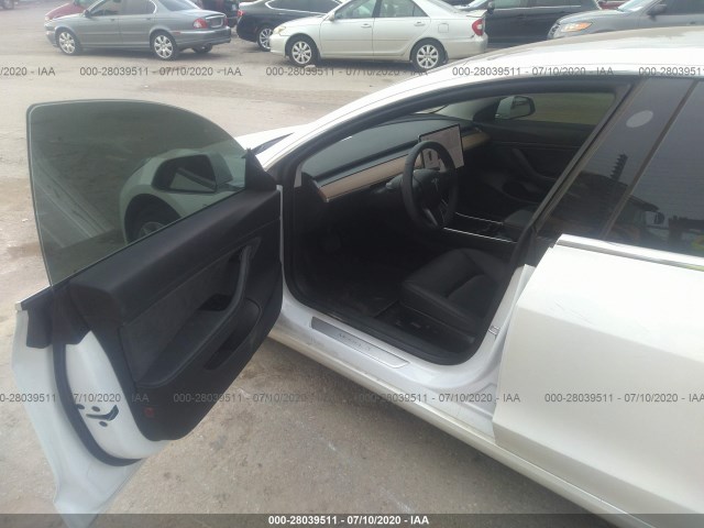 Photo 4 VIN: 5YJ3E1EB0LF621176 - TESLA MODEL 3 