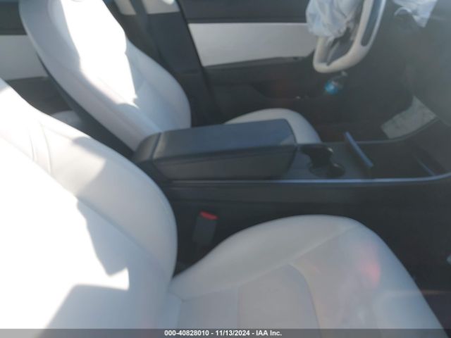 Photo 4 VIN: 5YJ3E1EB0LF639340 - TESLA MODEL 3 